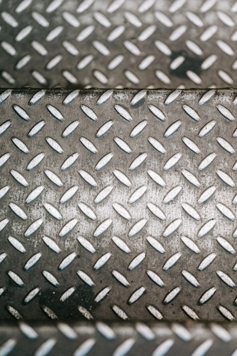 Chequered plate, 4 × 8 ft