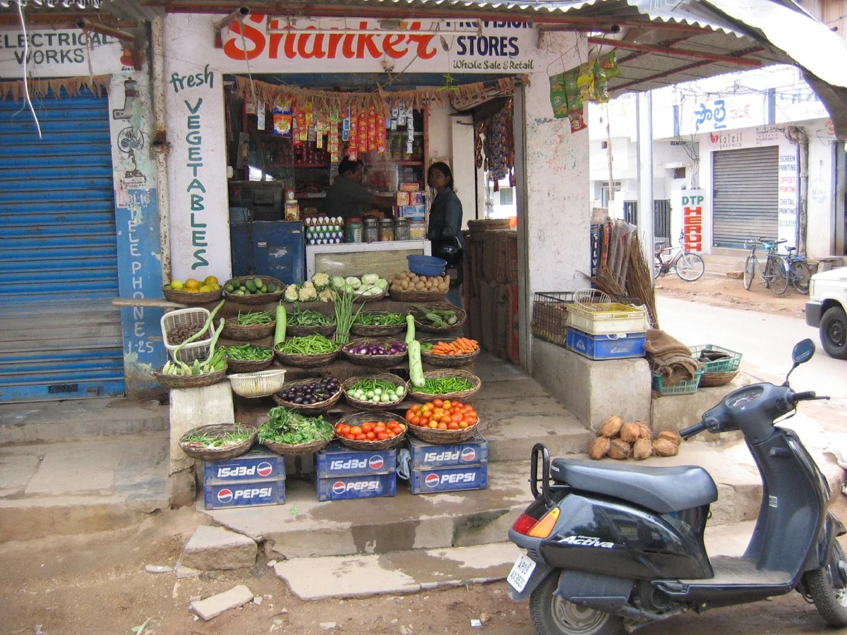 Fresh-produce margins: the honest math of a veg shop