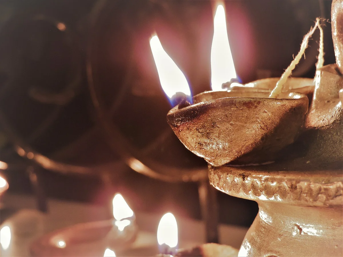 The diya makers' villages prepare early