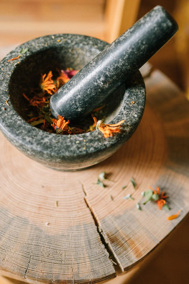 Dried herbs & flowers