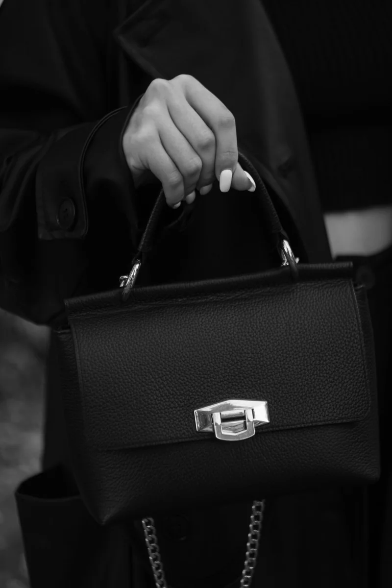 Flap handbag