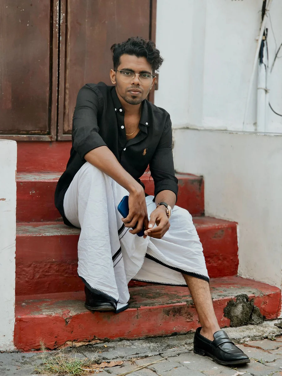 Daily Wear Cotton Vesti — Checked Border