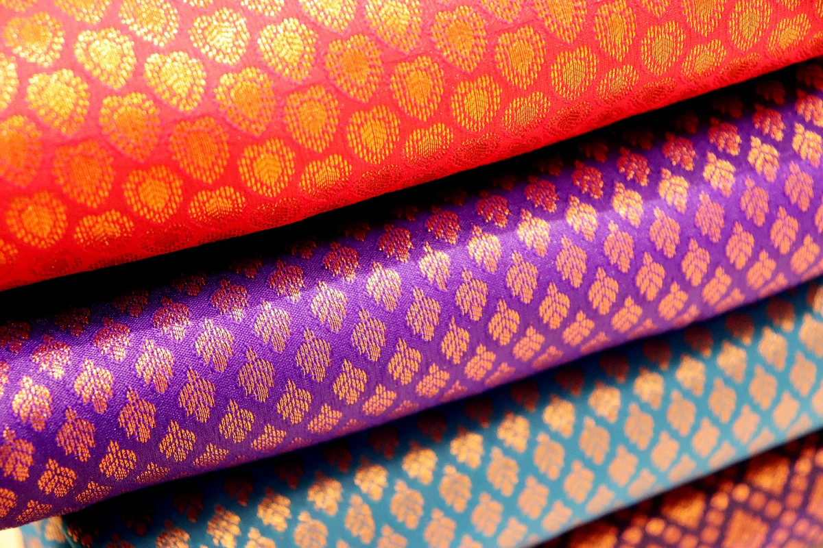 Ponnadai & Shawls
