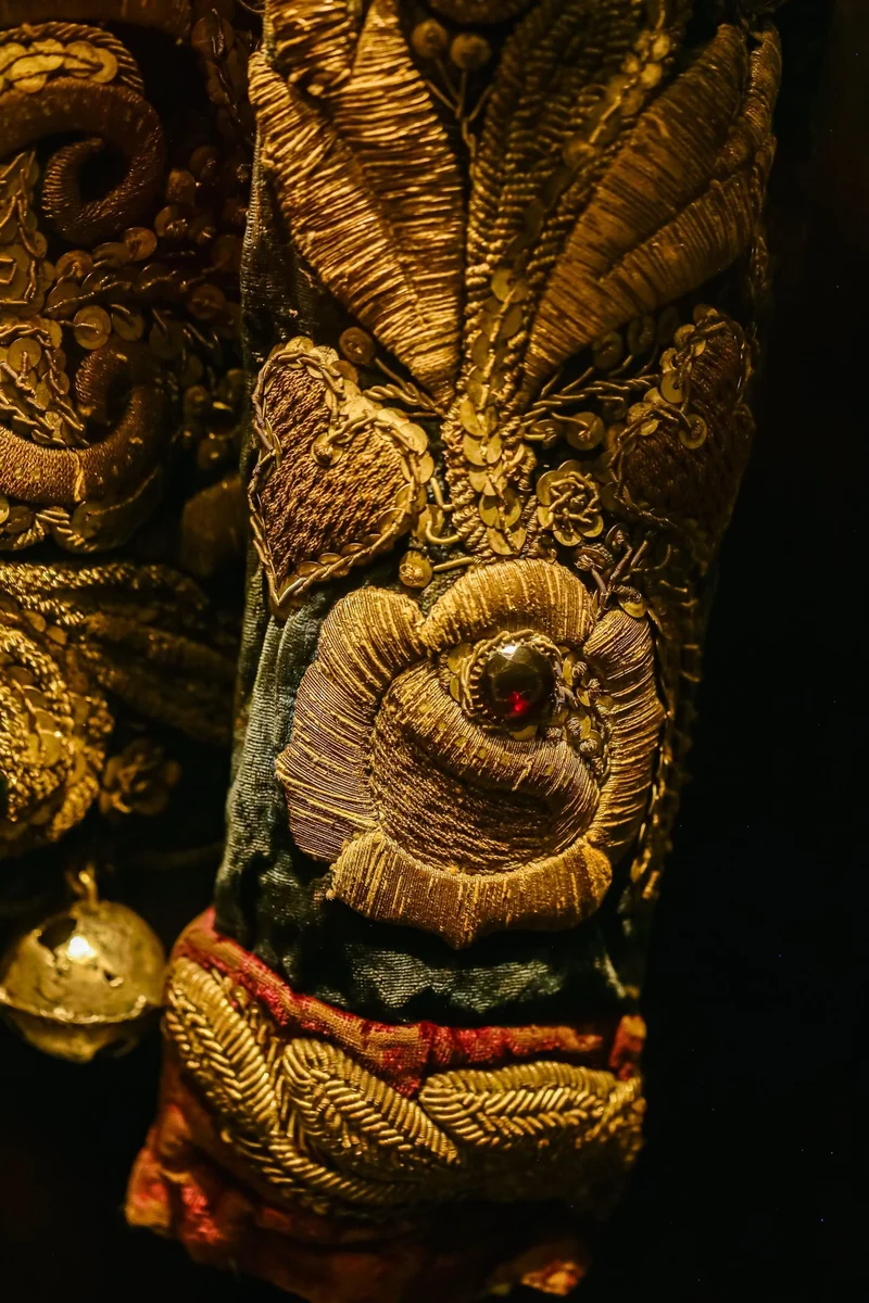 Zardozi & dabka on a bridal yoke
