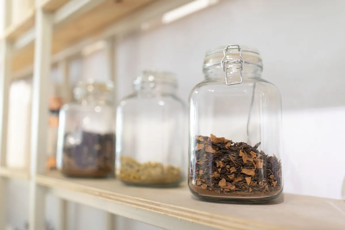 Glass storage jars, set of 3 2