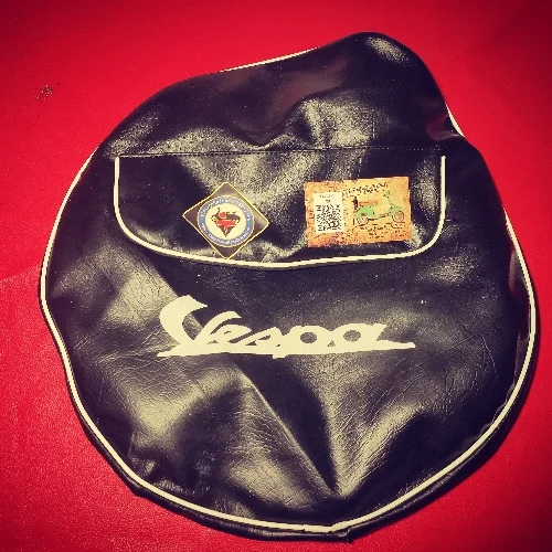 10 INCH BLACK STEPPINE COVER WITH POCKET FOR CHETAK LML VESPA