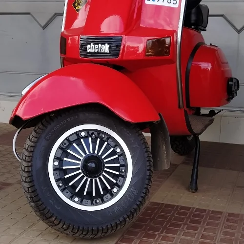 BLACK ALLOY WHEEL FOR BAJAJ CHETAK 3