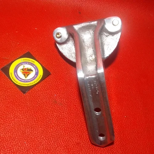 CHROME PLATED LEGSHIELD STEPNEY HOLDER 8 inch FOR VESPA150 PRIYA SUPER 3