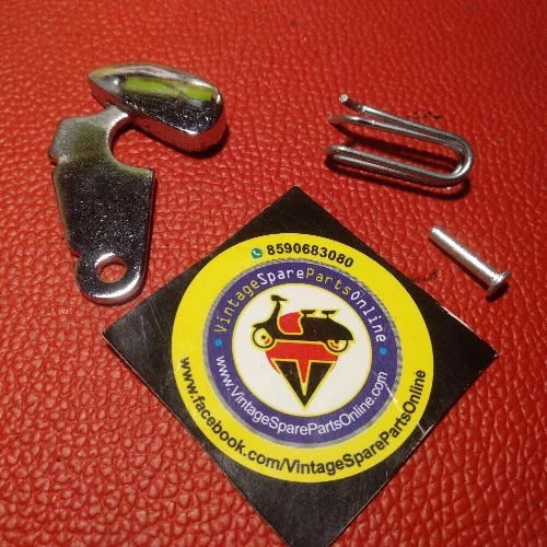 CHROME TOOL BOX KNOB KIT FOR VESPA150 PRIYA BAJAJ150