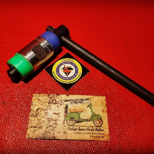 FLY WHEEL PULLER TOOL FOR CHETAK