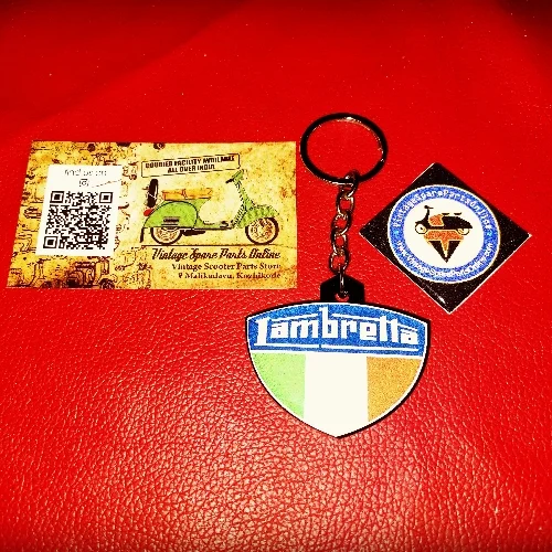 GEL TYPE ITALY FLAG DESIGN LAMBRETTA KEYCHAIN