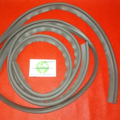 GRAY SIDE PANEL RUBBER BEEDING FOR LAMBRETTA