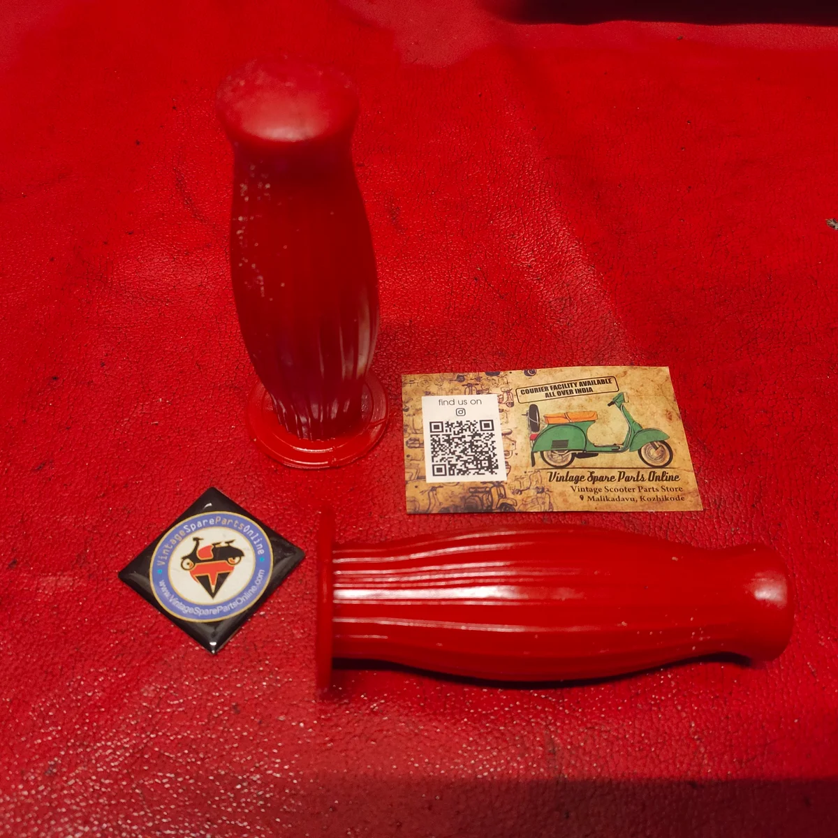 IMPORTED THAILAND RED BALLOON GRIP FOR VESPA 150