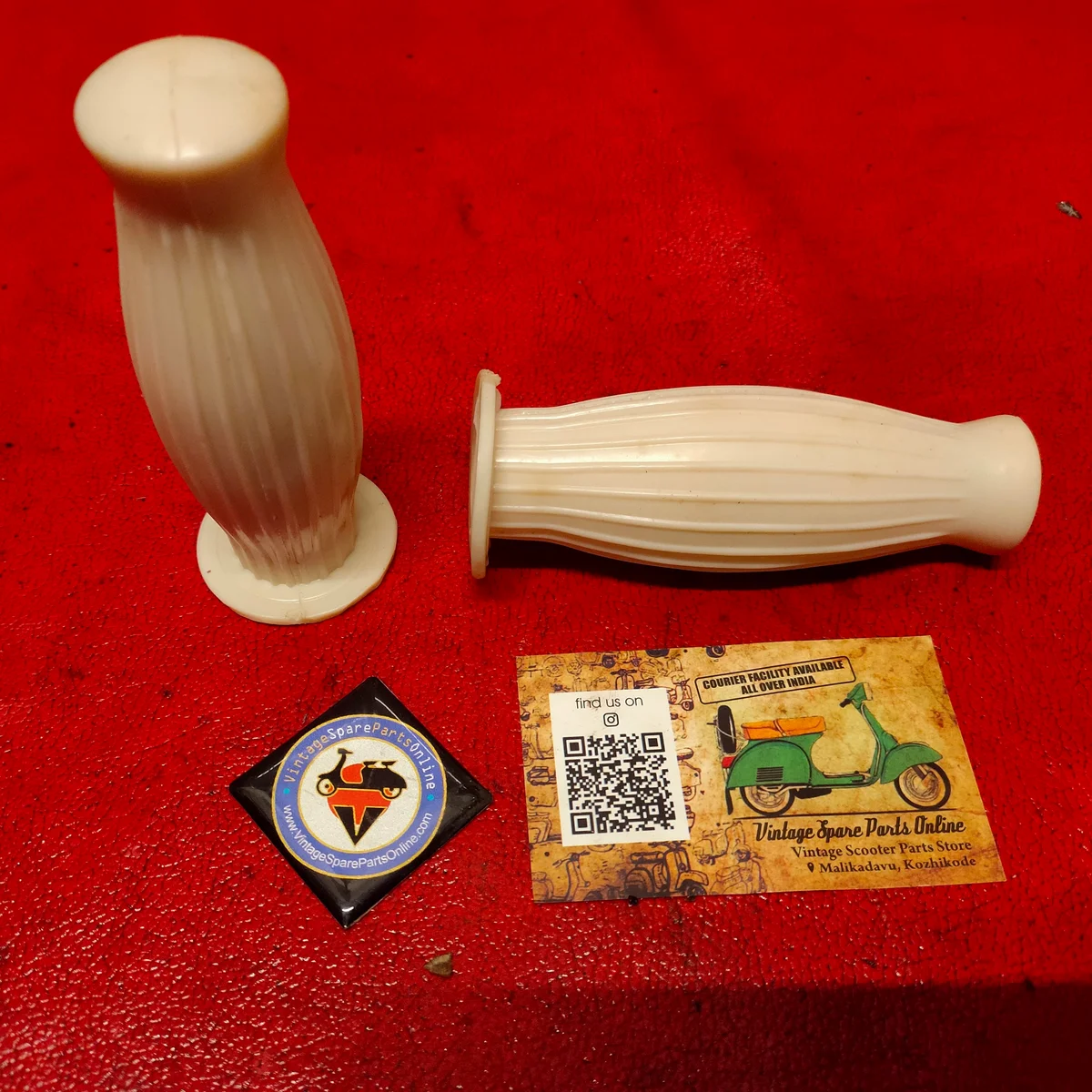 IMPORTED THAILAND WHITE BALLOON GRIP FOR VESPA 150