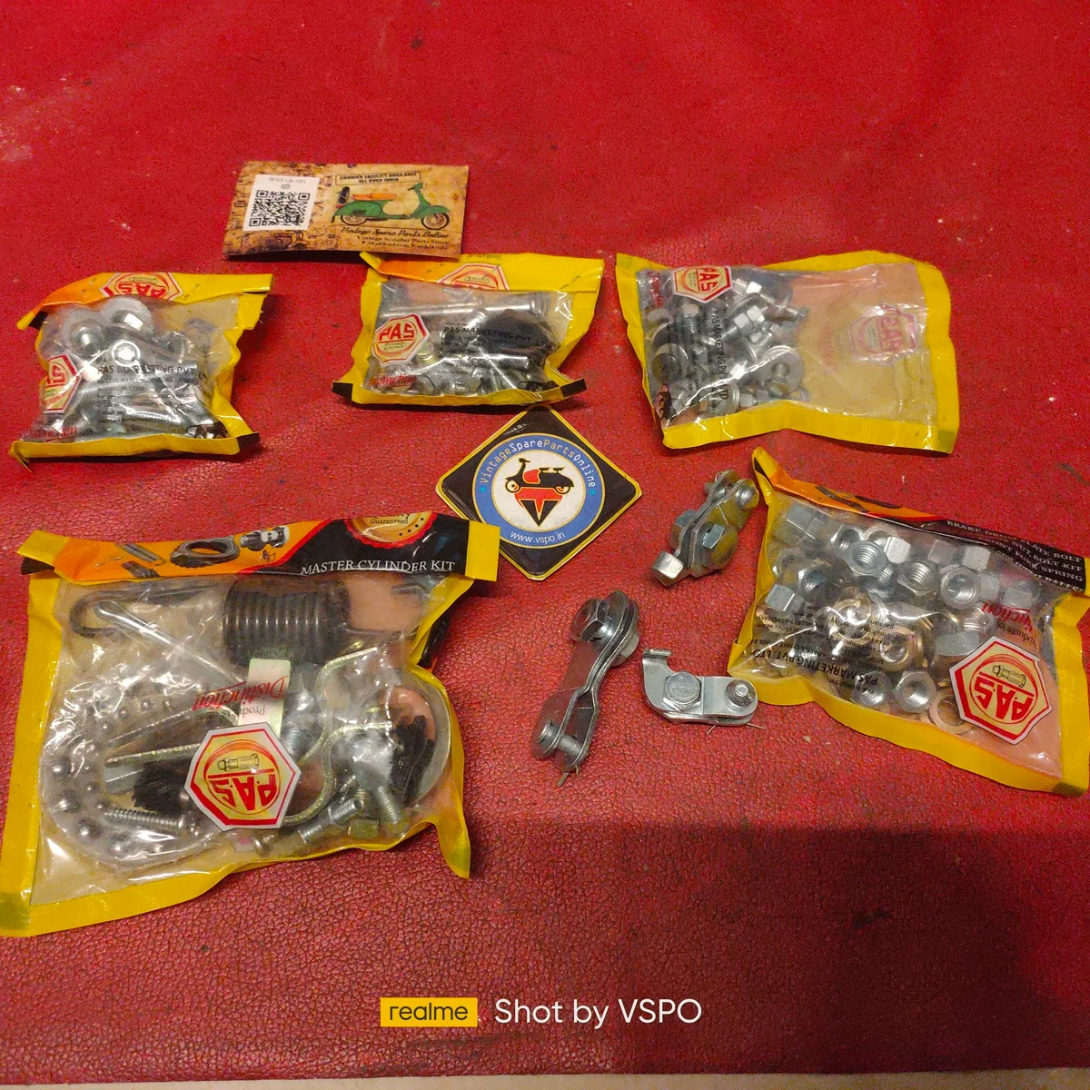 PAS BRAND COMPLETE NUT BOLT KIT FOR BAJAJ CHETAK