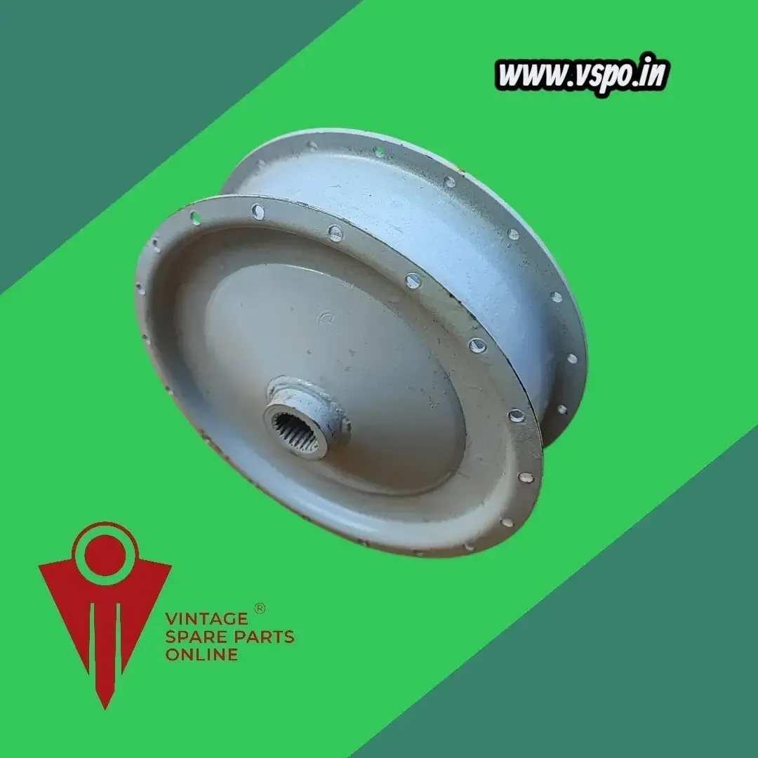 Rear wheel hub for Kinetic Luna