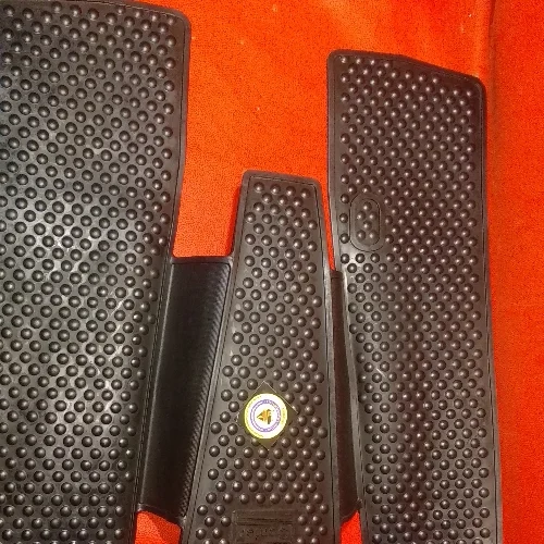SENIOR UNIVERSAL MAT FOR BAJAJ CHETAK LML SCOOTERS