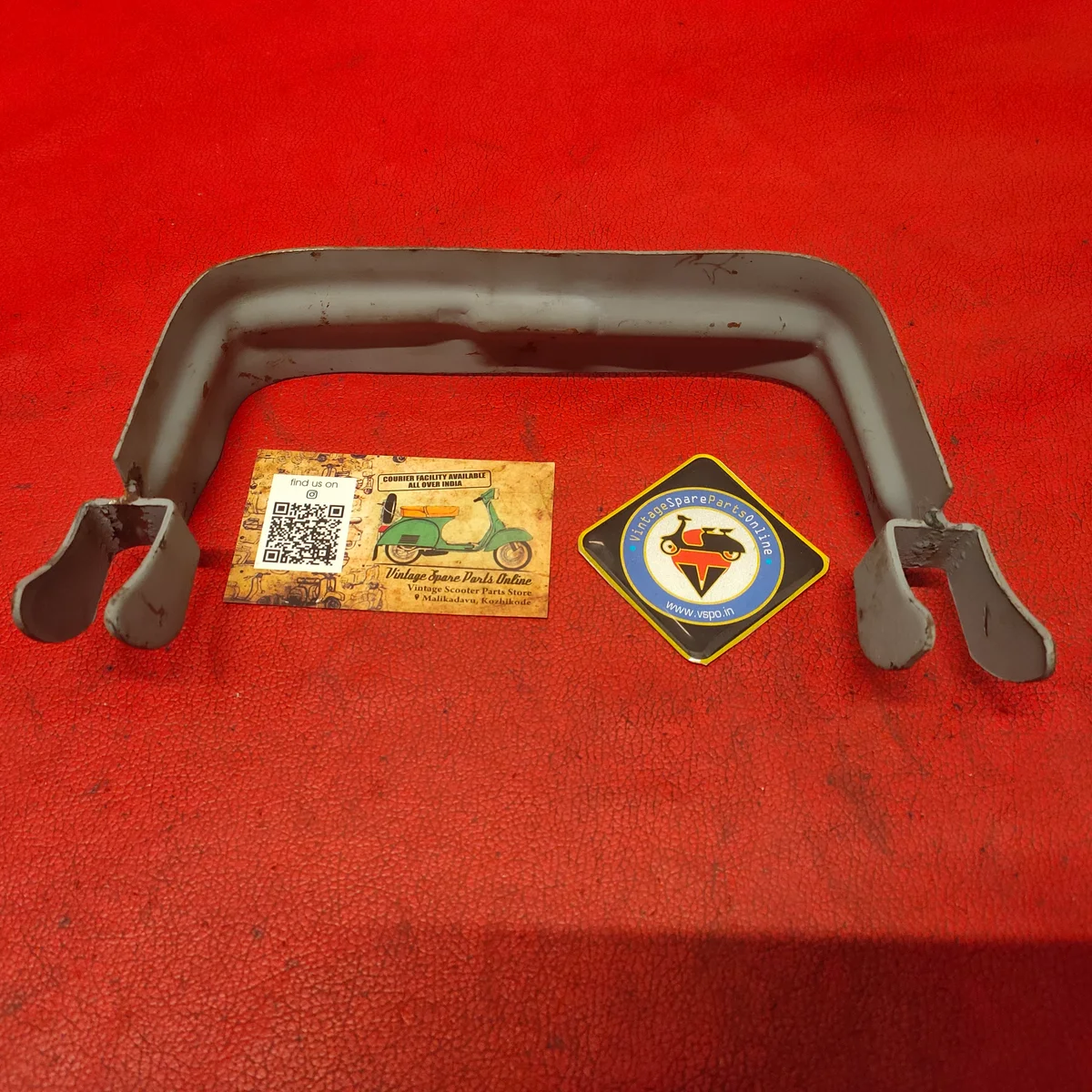 SIDE PANEL LEVER HOLDING BRACKET FOR LAMBRETTA LI 150