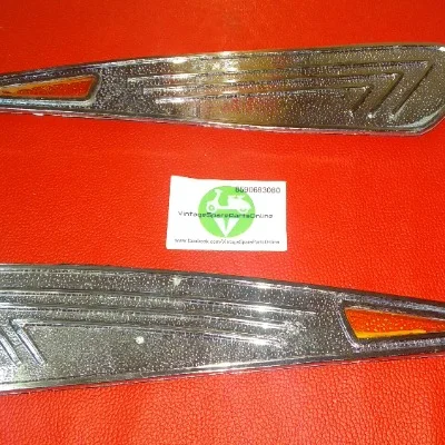 SIDE PANEL PLASTIC BADGE FOR LAMBY 150