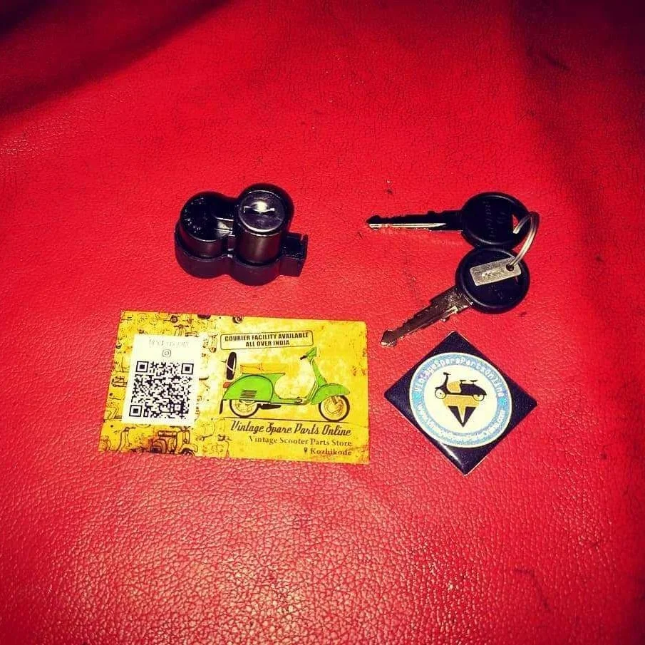 SPARE WHEEL LOCK WITH KEY FOR CHETAK SUPER CUB PRIYA