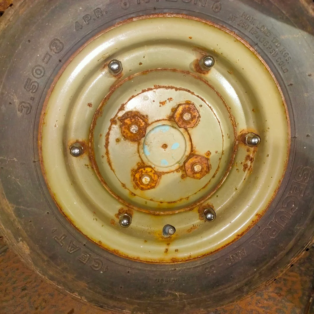 WHEEL DISC 1 PIECE CUP NUT FOR BAJAJ CHETAK VESPA LAMBRETTA 3