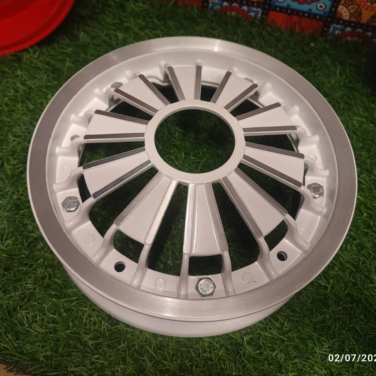 WHITE ALLOY WHEEL FOR BAJAJ CHETAK LML VESPA SCOOTERS