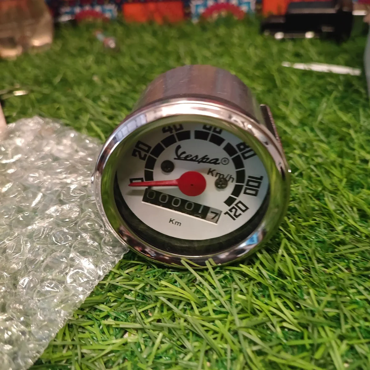 WHITE DIAL METER FOR BAJAJ SUPER PRIYA VESPA150