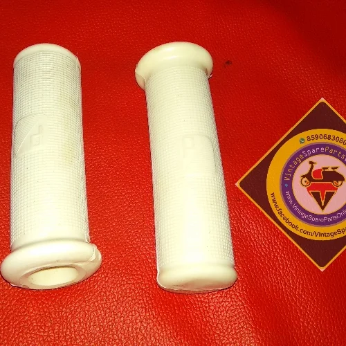 WHITE PIAGGIO HANDAL GRIP FOR SCOOTERS 3