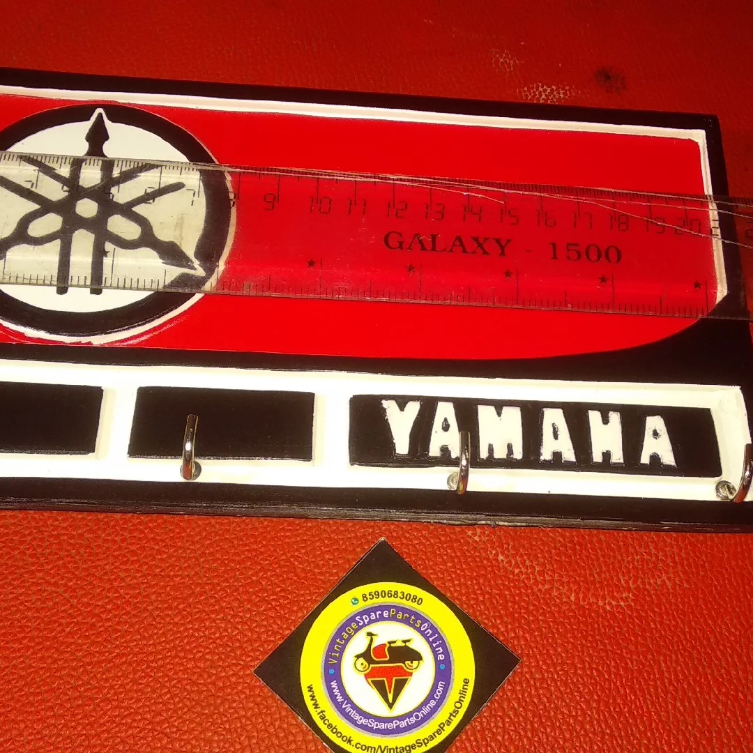 YAMAHA WAL ART WITH KEY HOLDER 2