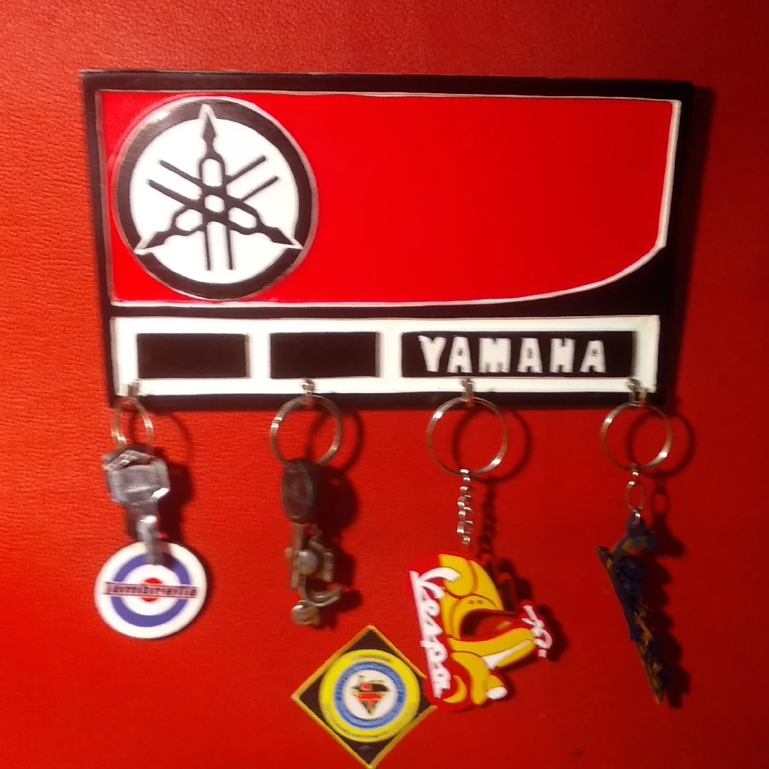 YAMAHA WAL ART WITH KEY HOLDER 4