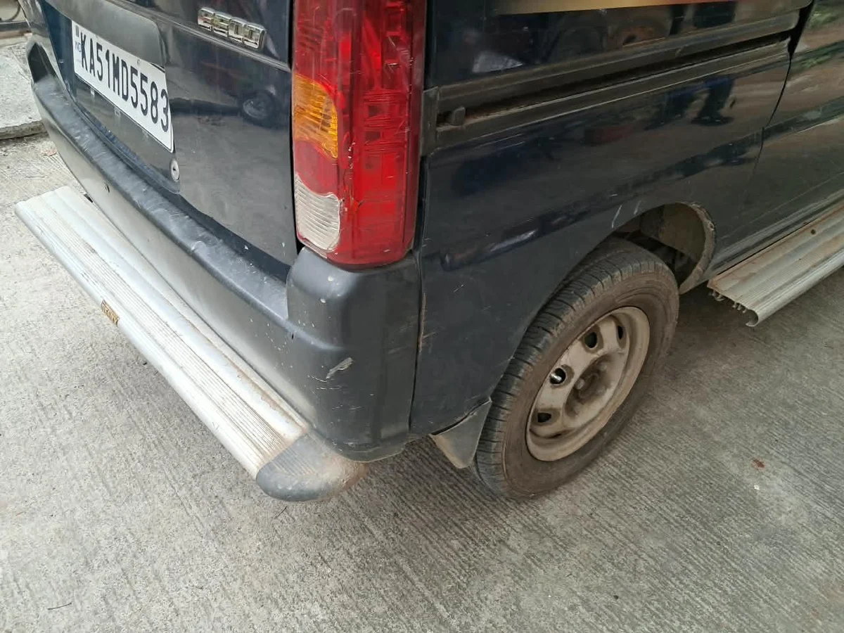 Maruti Eeco - 5