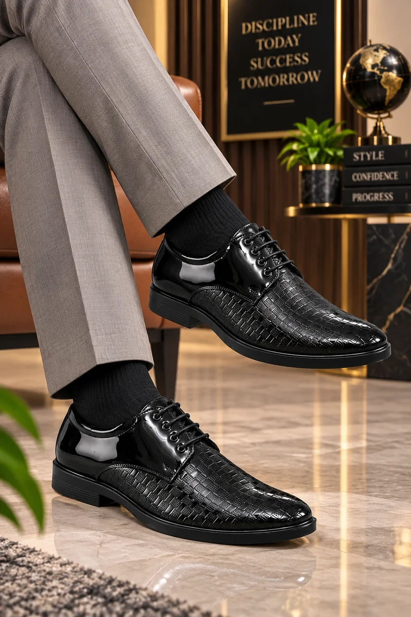 WUGO Men Black Shoe โ Maplle