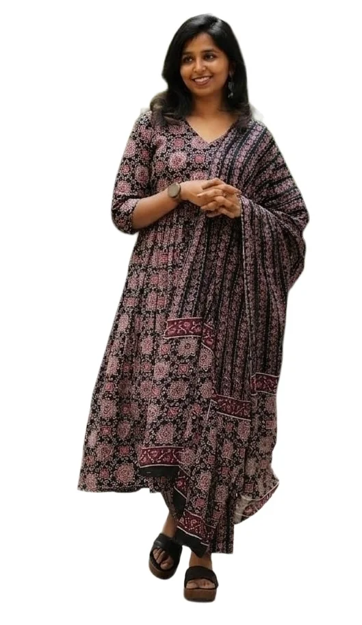 Gleema Shanta Black Viscose Ajrakh Print Kurta Pant Dupatta Set for Women | Ethnic Suit Set โ Maplle