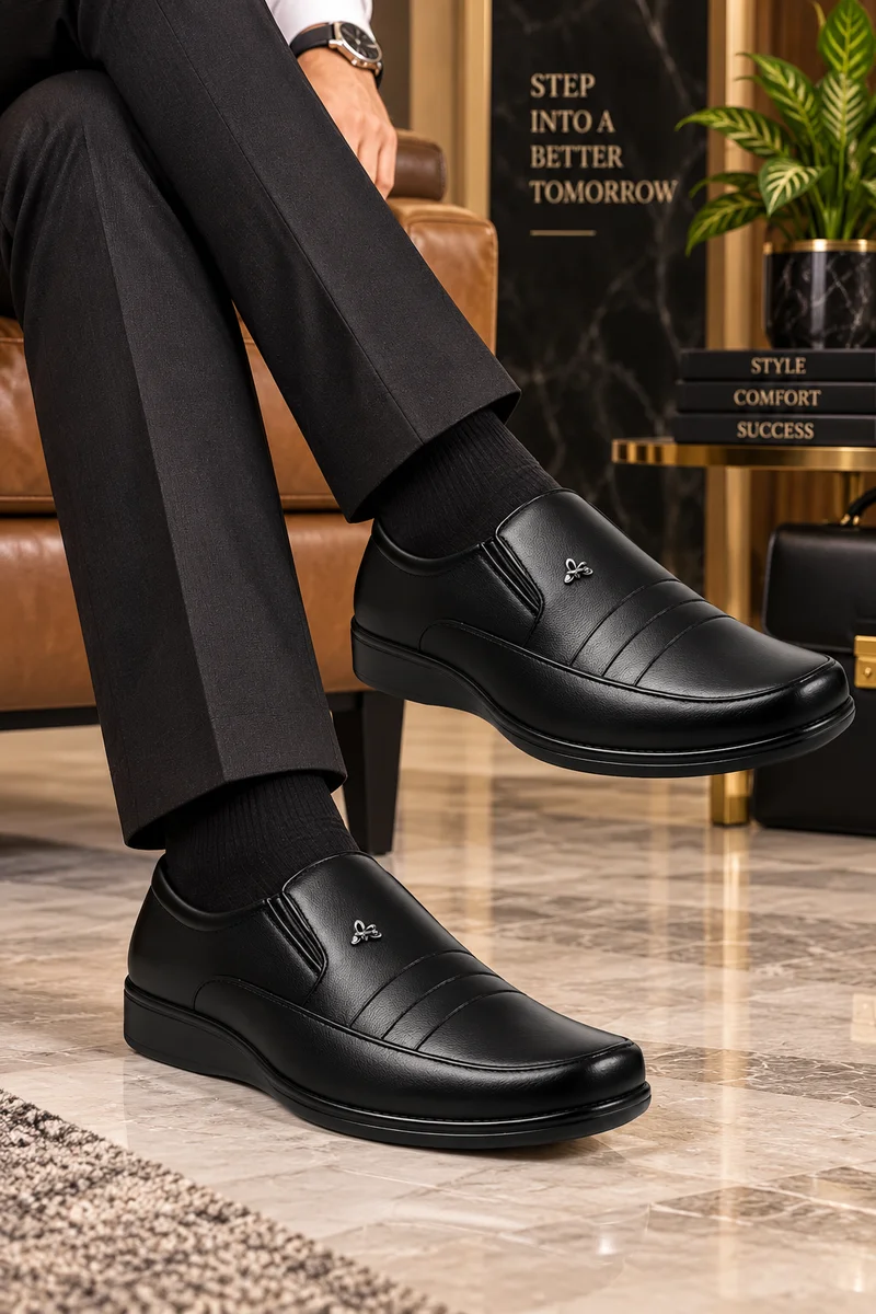 WUGO Men Black Shoe โ Maplle