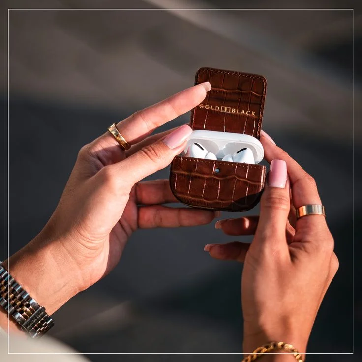 Earbuds protection leather