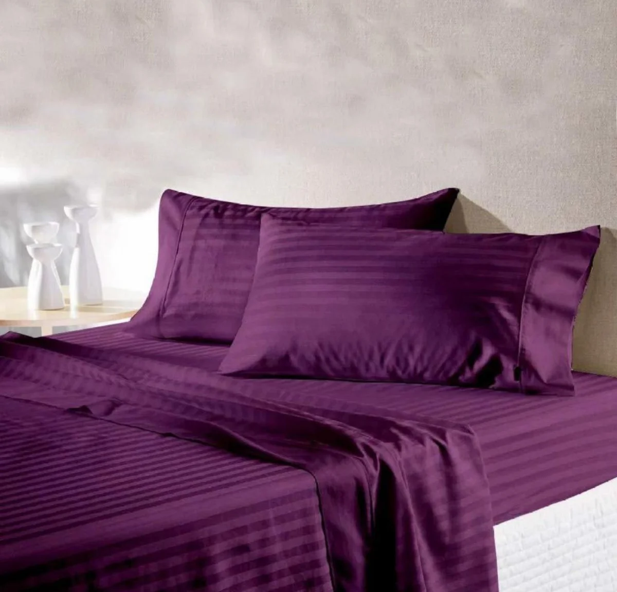 Plain Stripes Queen Size Cotton Bedsheet