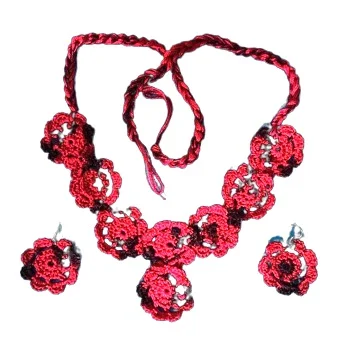 Redish Black Floral Necklace Set