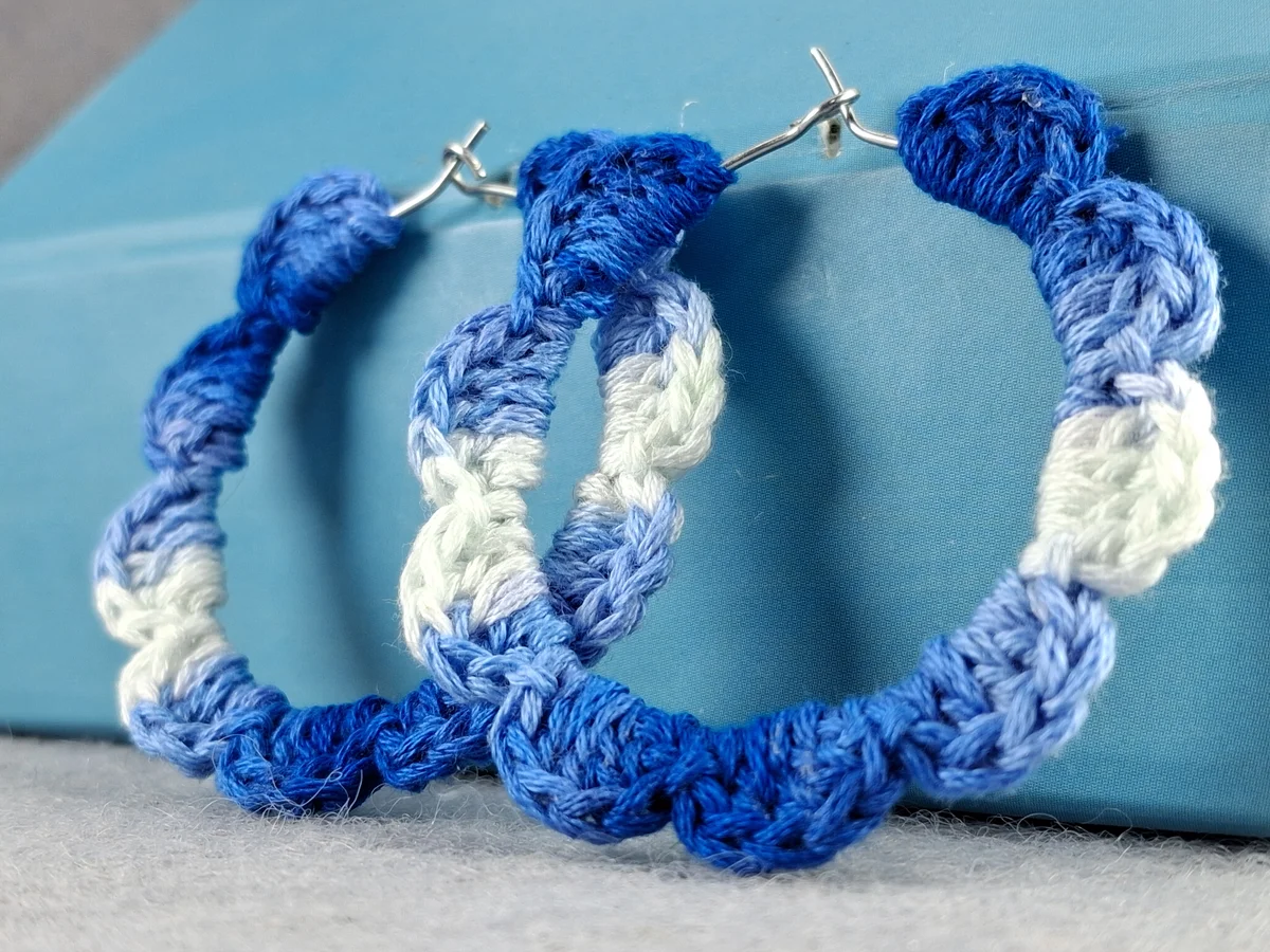 Blue & white Ombre Hoop