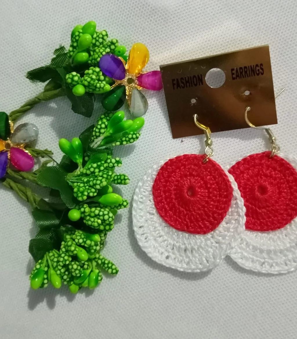 White-Red Medallion Drop