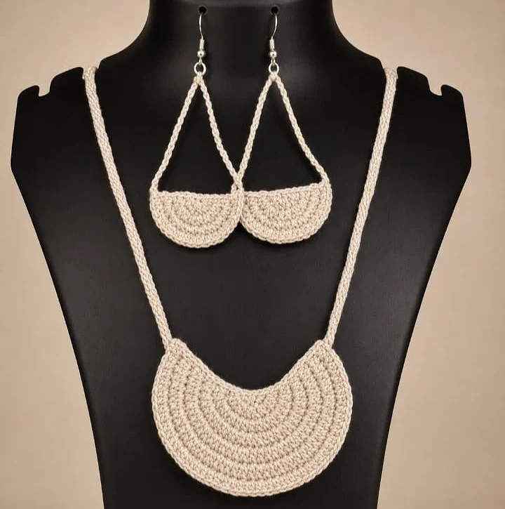 Geometric Moon Crescent Necklace Set