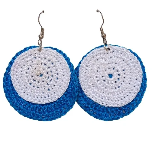 Blue-White Medallion Drop