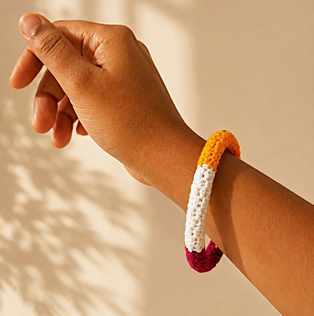 Color-Blocked Slip-on Bangle