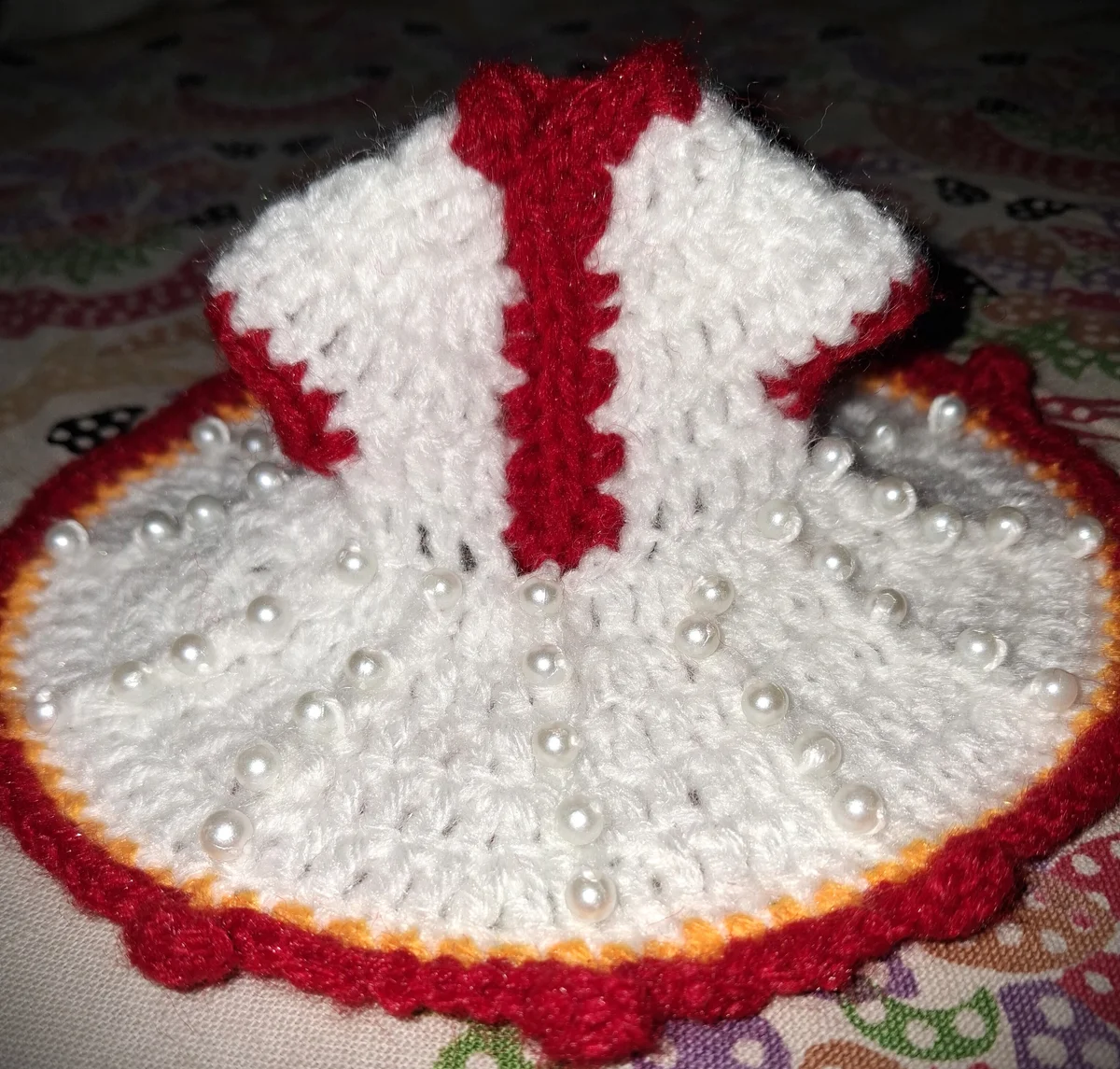 White-Red Trimed Poshak