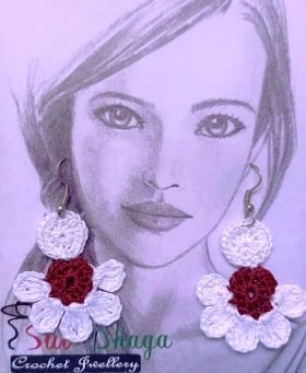 White-Maroon Daisy Drop