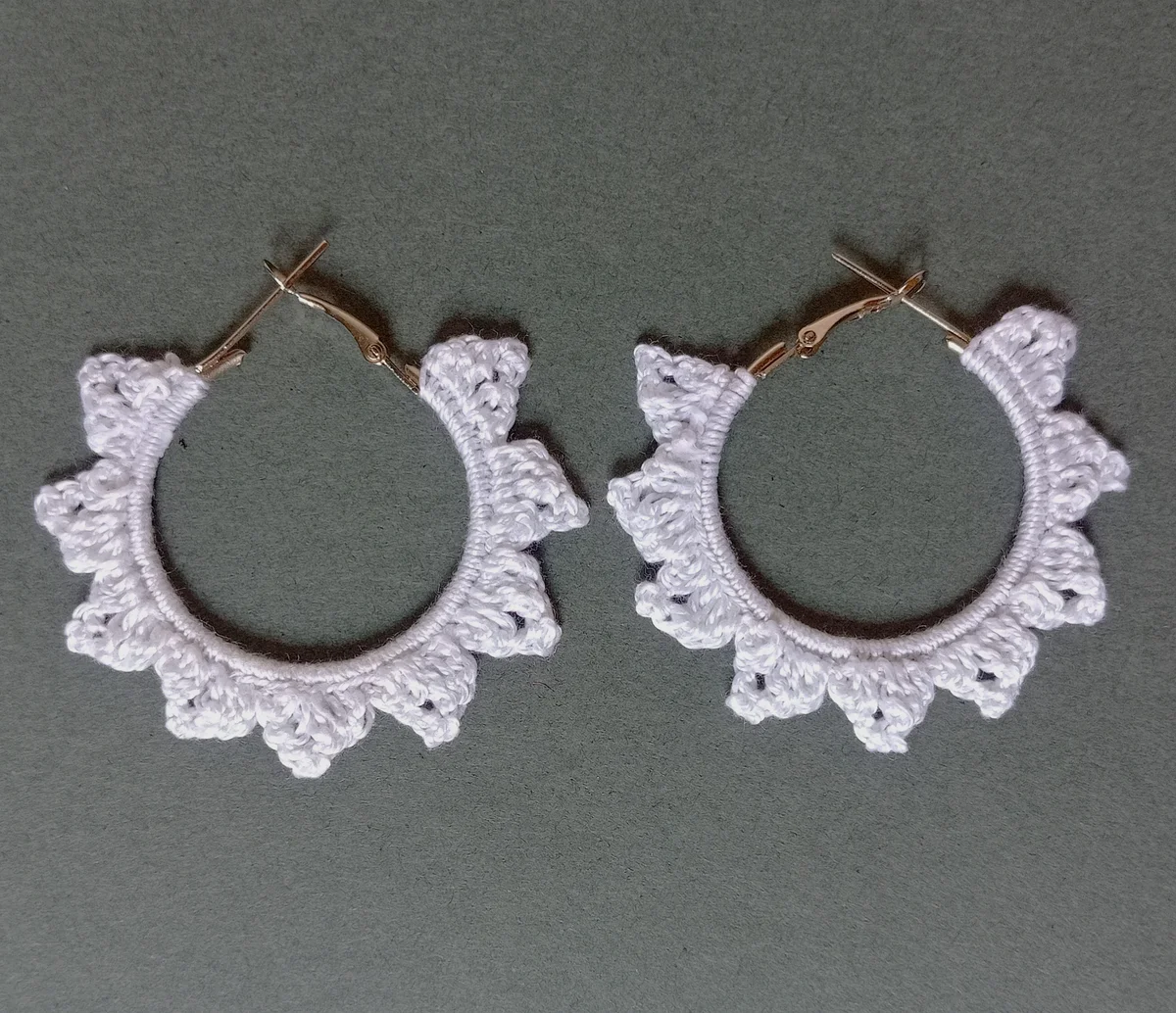 White Sunburst Petal Hoop