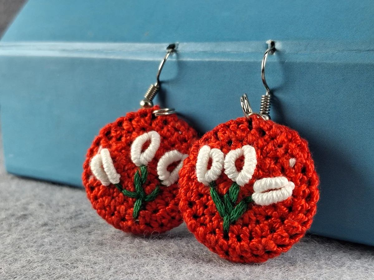Terracotta-Red Medallion Drop