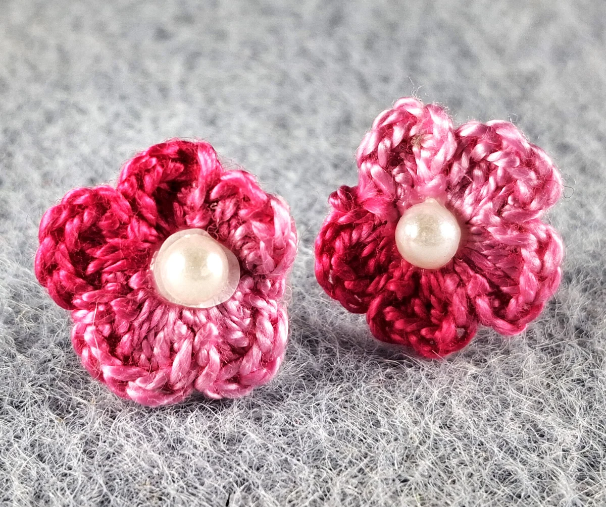 Shades of Pink Floral Pearl Stud