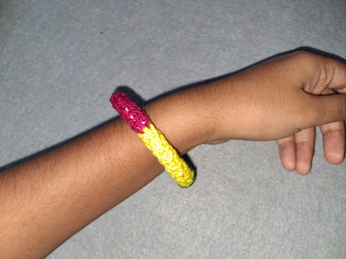 Multicolor Color-Blocked Slip-on Bangle