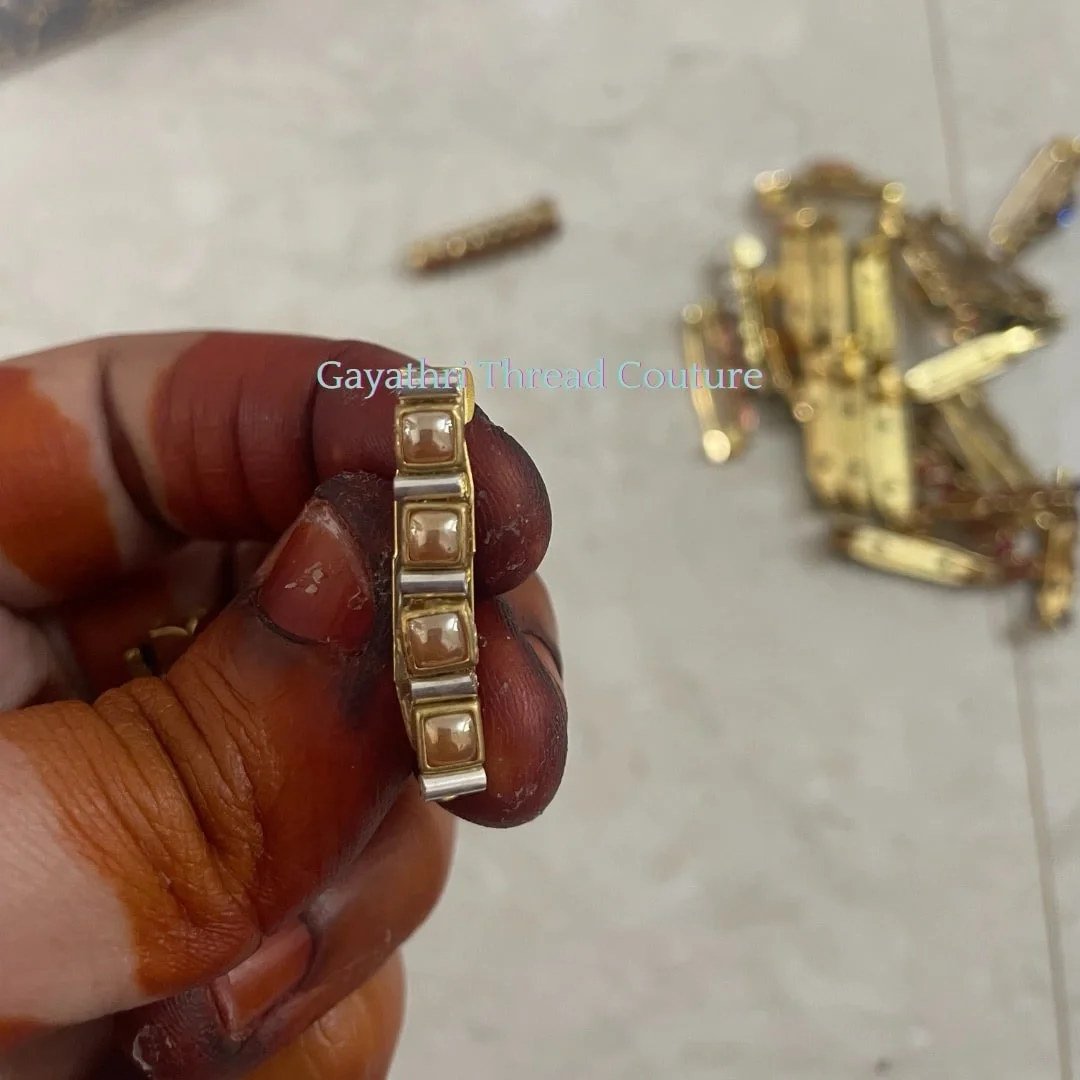 Pins - 17