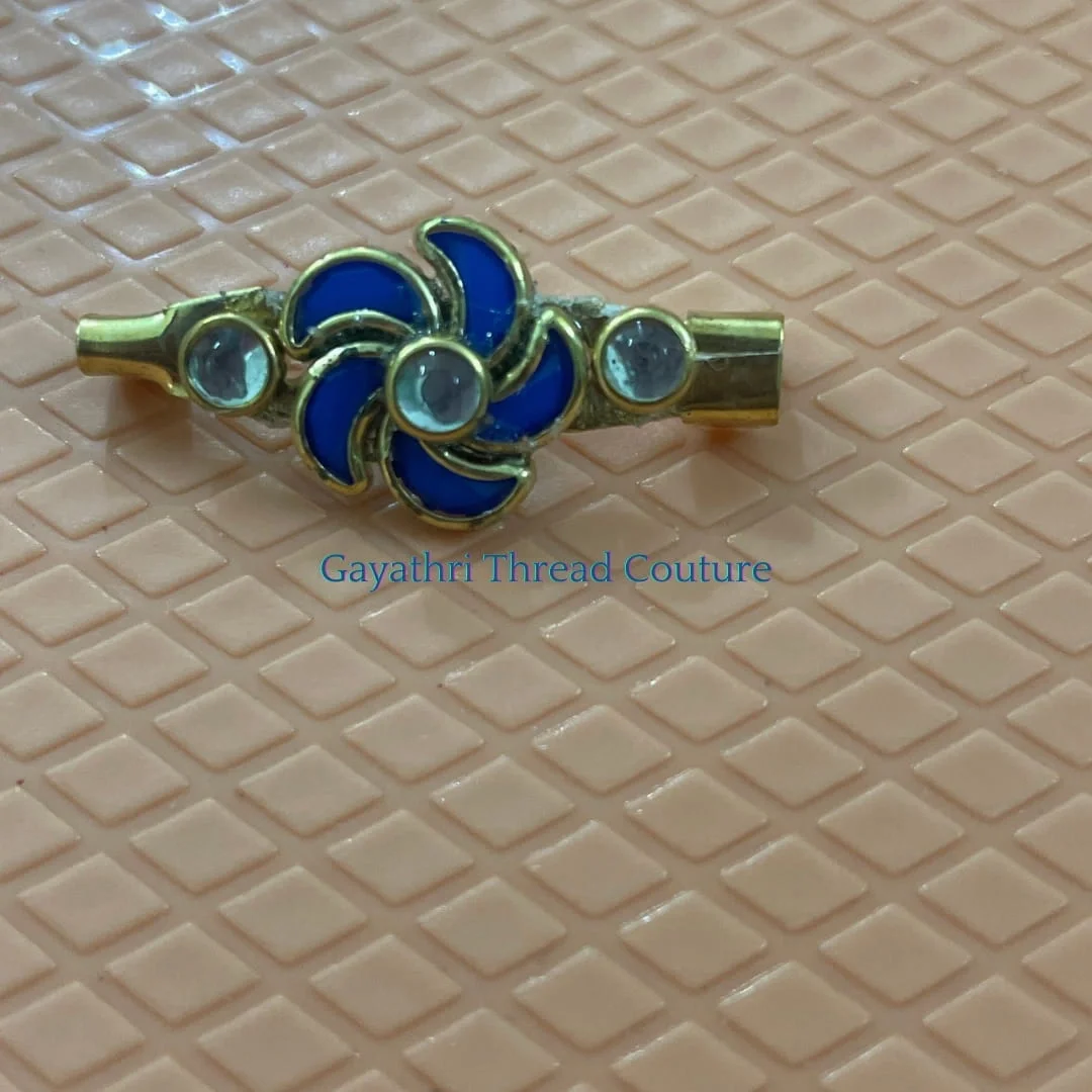Pins - 70